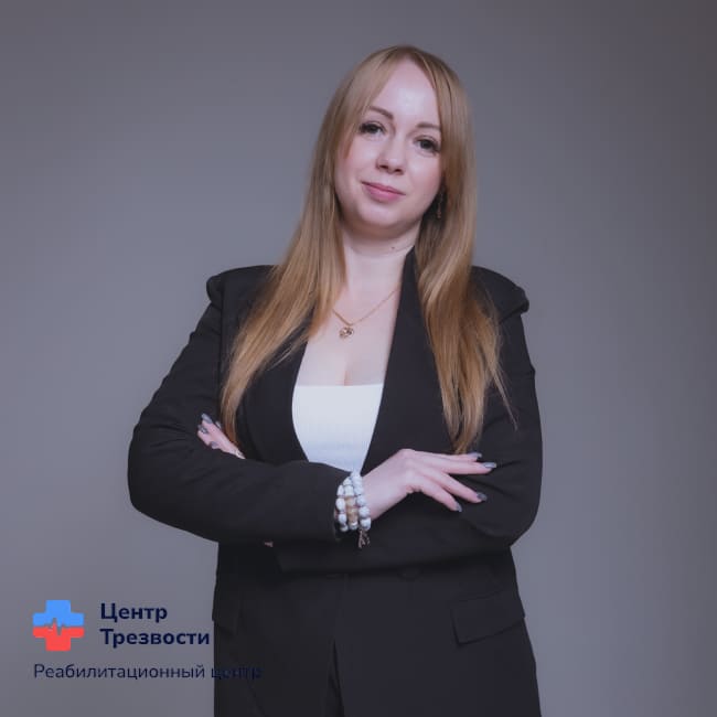 Психиатр в коридоре клинике